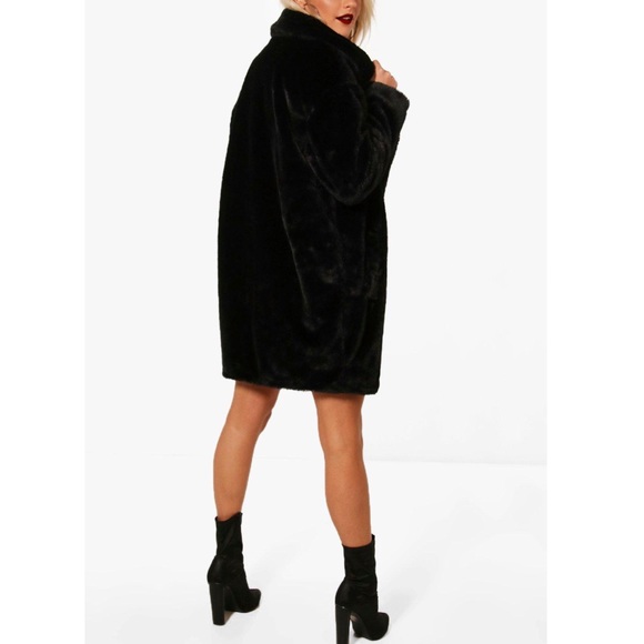 Boutique oversized collar faux fur coat - Picture 2 of 4